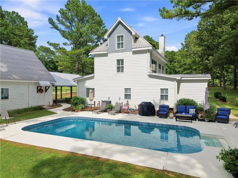 216 Mockingbird Lane Brooks, GA 30205