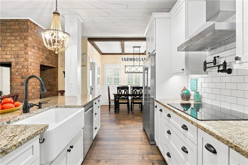 216 Mockingbird Lane Brooks, GA 30205