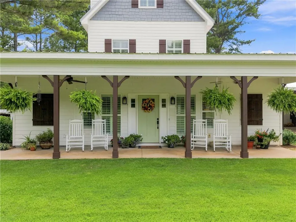 216 Mockingbird Lane Brooks, GA 30205