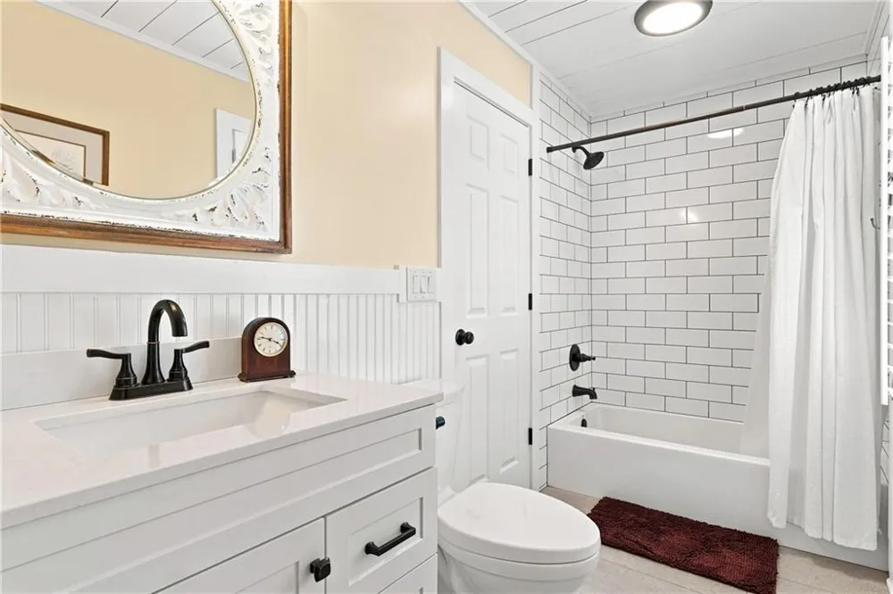 216 Mockingbird Lane Brooks, GA 30205