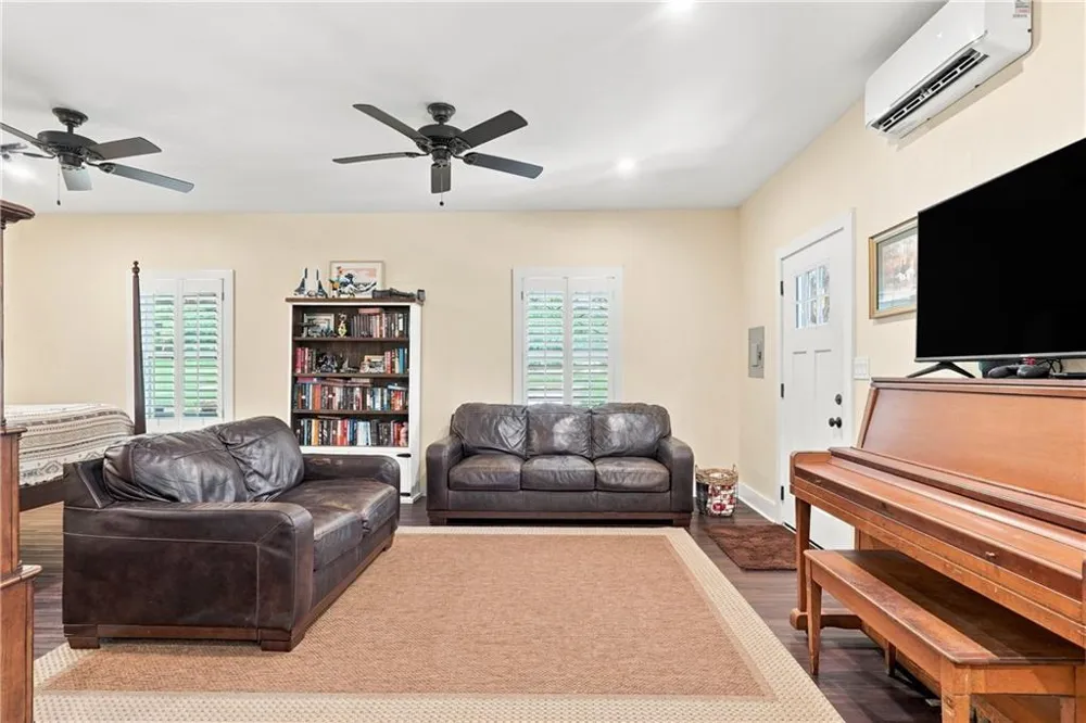 216 Mockingbird Lane Brooks, GA 30205