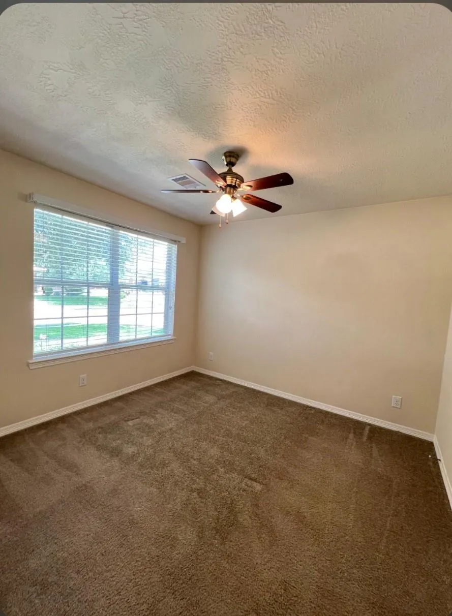 6207 Lovage Avenue Crosby, TX 77532