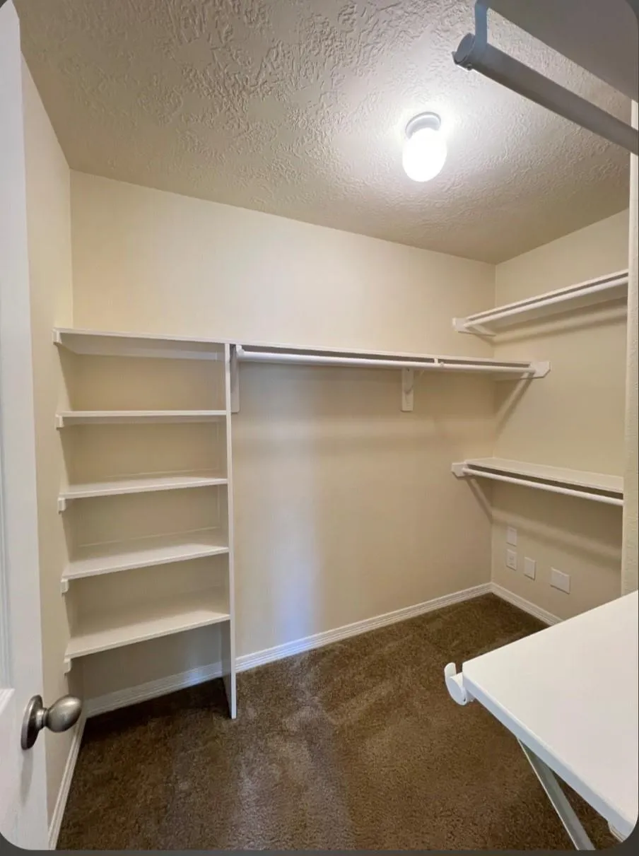 6207 Lovage Avenue Crosby, TX 77532