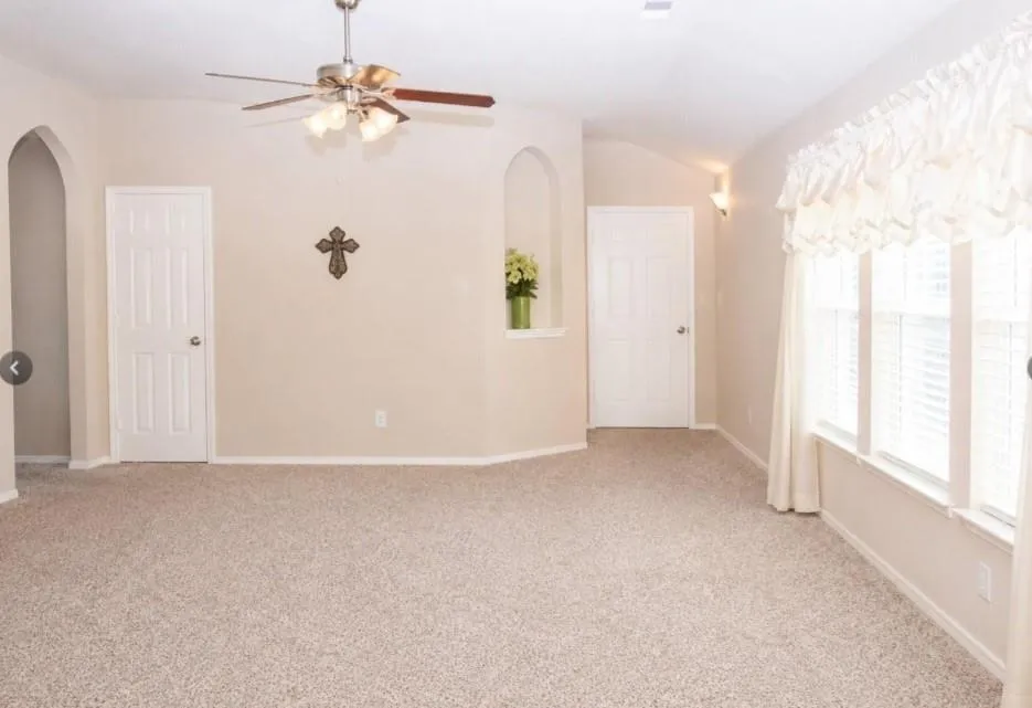 6207 Lovage Avenue Crosby, TX 77532