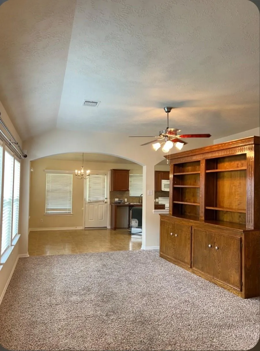 6207 Lovage Avenue Crosby, TX 77532