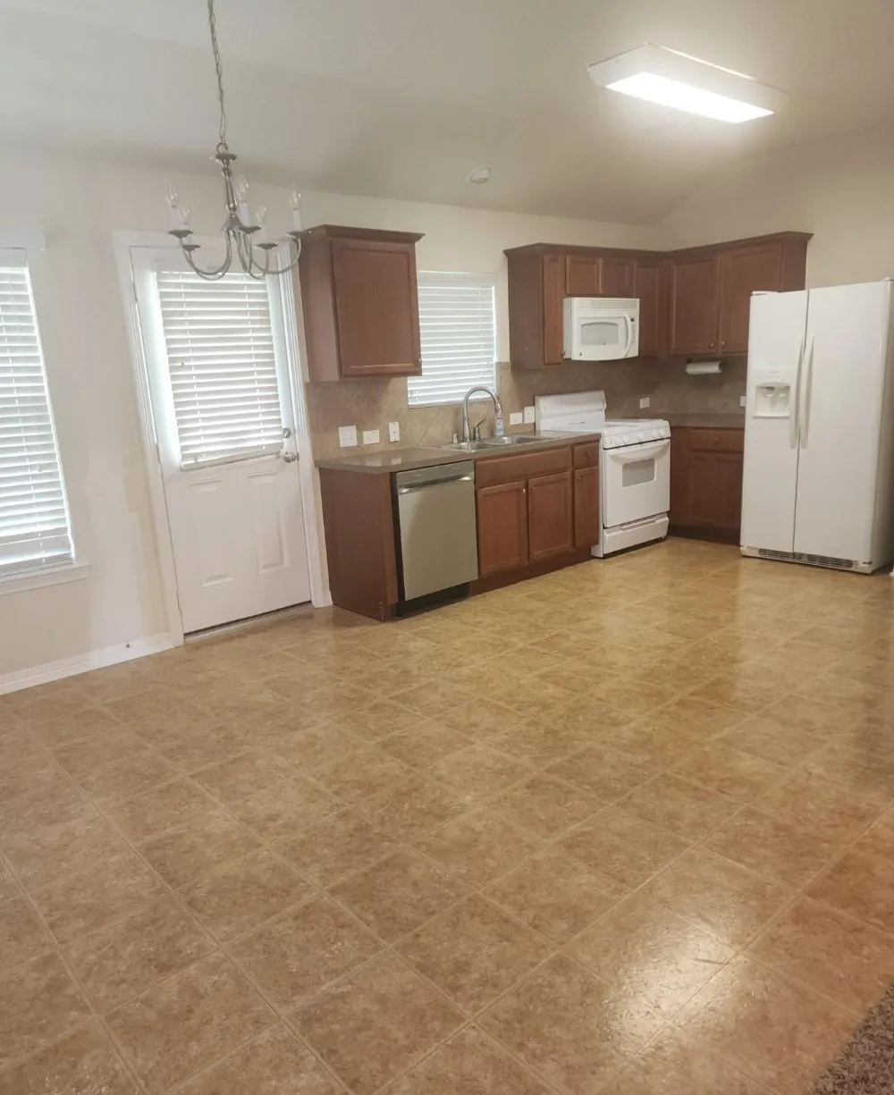 6207 Lovage Avenue Crosby, TX 77532