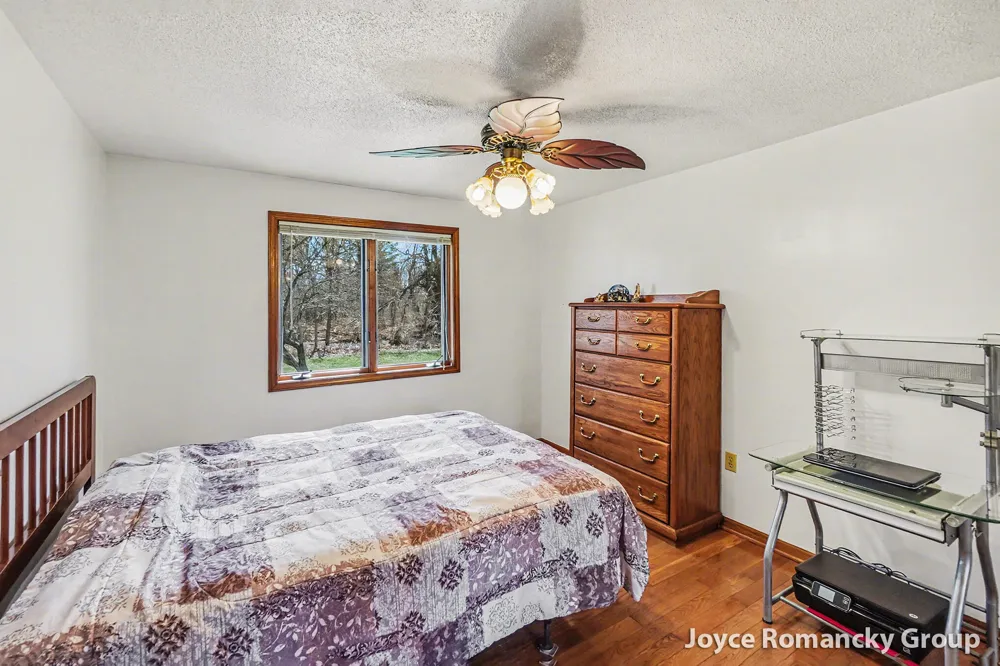 11235 W Broomfield Road Remus, MI 49340