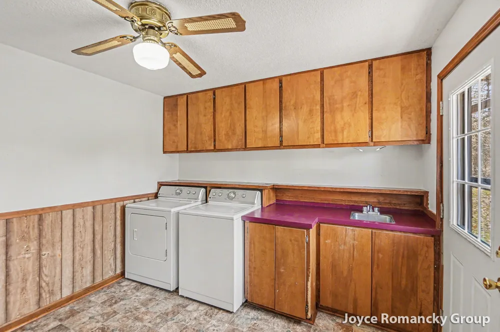 11235 W Broomfield Road Remus, MI 49340