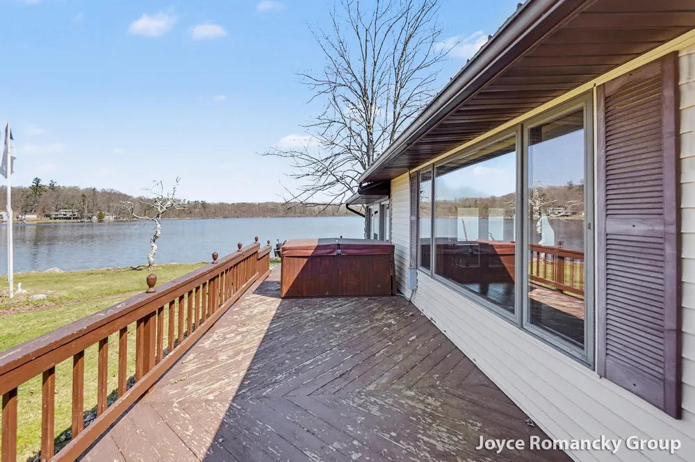 11235 W Broomfield Road Remus, MI 49340