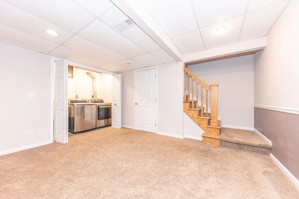 4950 Westwind Drive Dexter, MI 48130