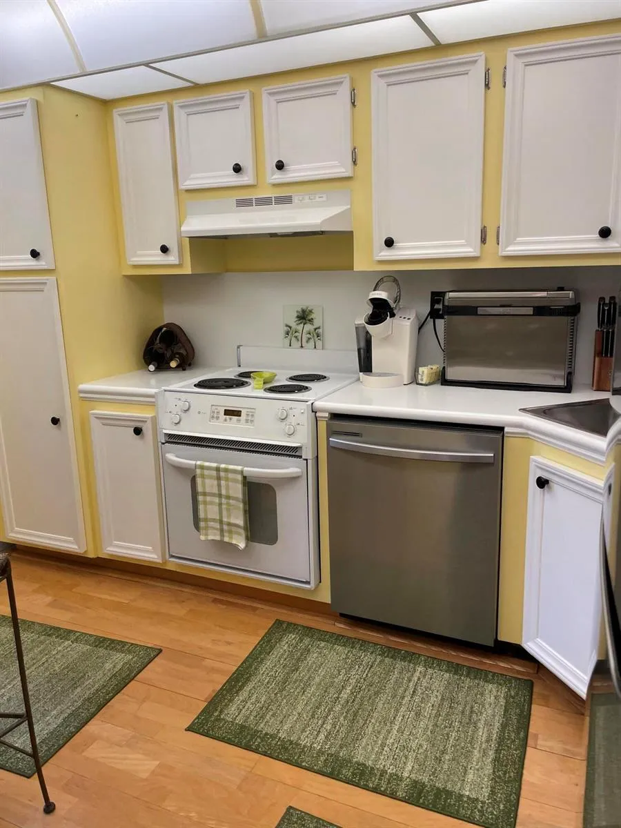 860 SE 6TH AVENUE #410 Deerfield Beach, FL 33441