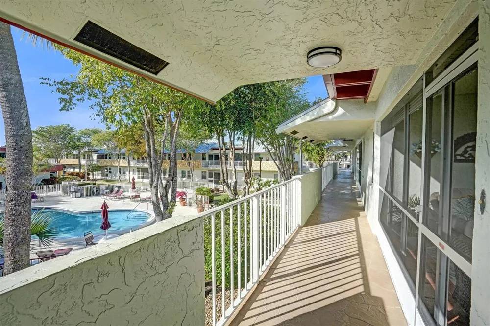 860 SE 6TH AVENUE #410 Deerfield Beach, FL 33441