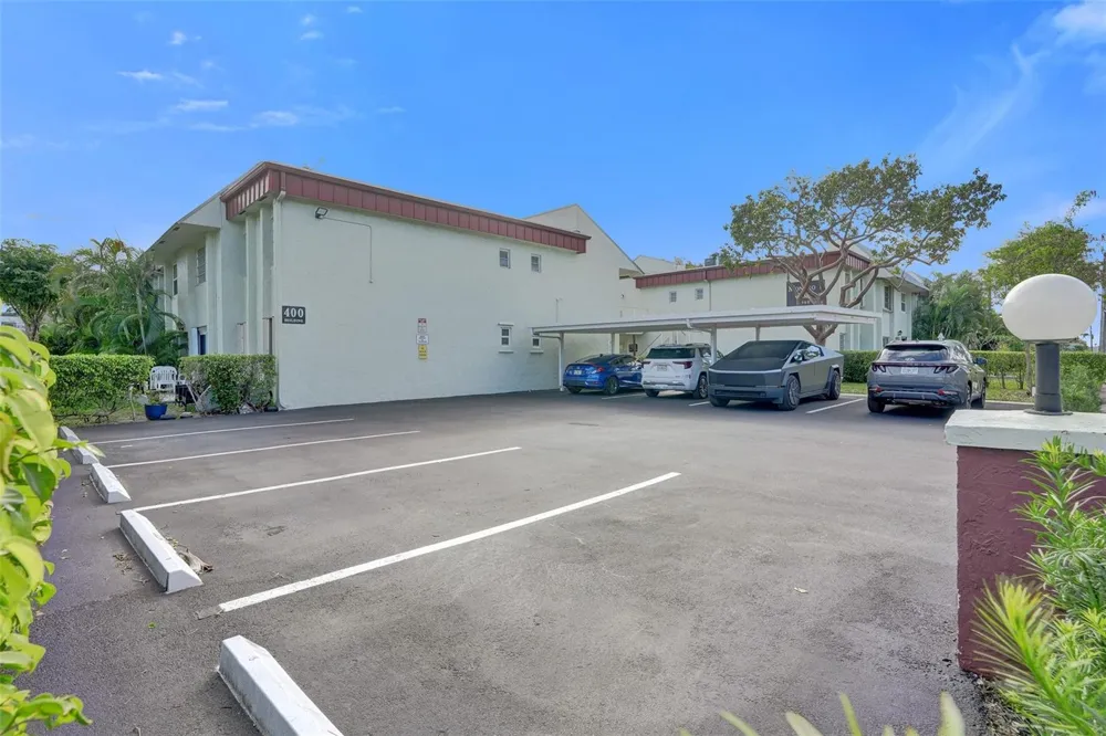860 SE 6TH AVENUE #410 Deerfield Beach, FL 33441