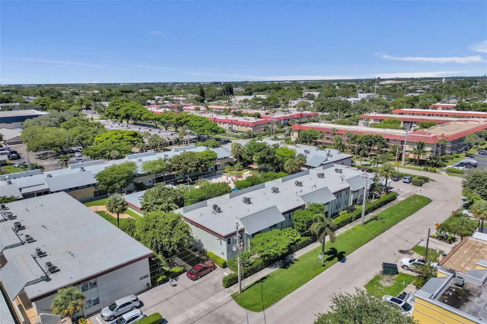 860 SE 6TH AVENUE #410 Deerfield Beach, FL 33441
