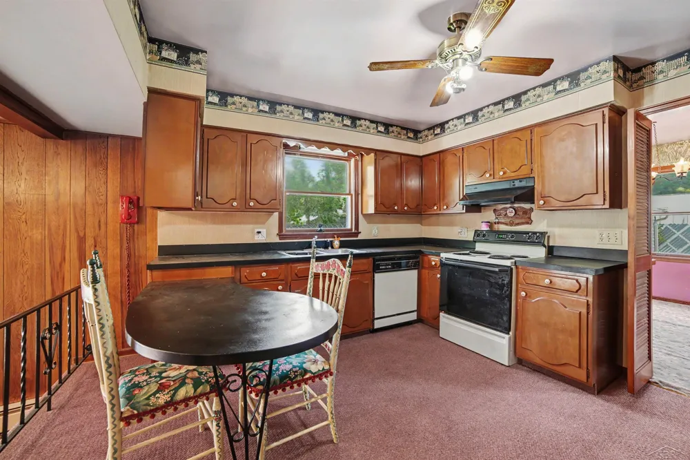 1870 W Packard Drive Saginaw Charter Township, MI 48638