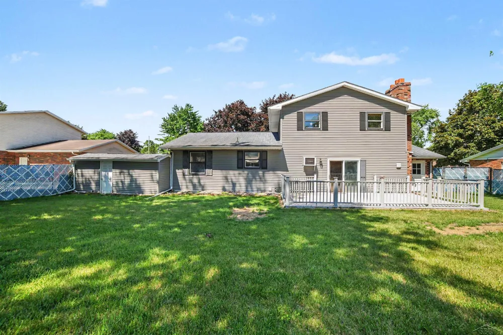 1870 W Packard Drive Saginaw Charter Township, MI 48638