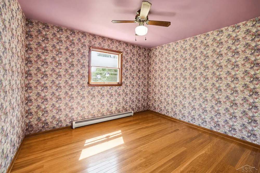 1870 W Packard Drive Saginaw Charter Township, MI 48638