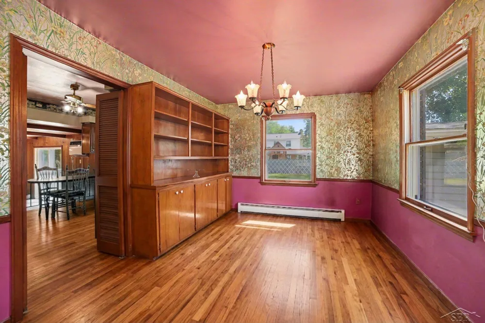1870 W Packard Drive Saginaw Charter Township, MI 48638