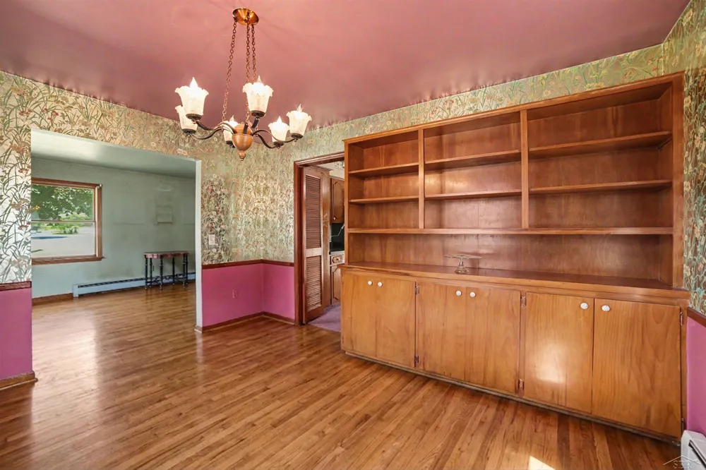 1870 W Packard Drive Saginaw Charter Township, MI 48638