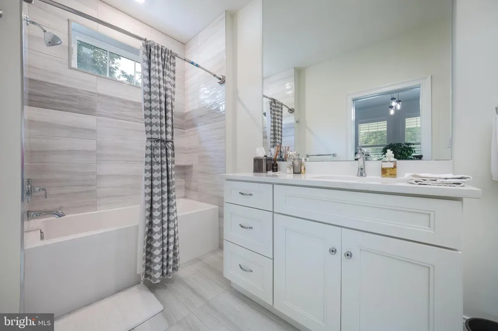 122 LIGHTHOUSE LANE Egg Harbor Township, NJ 08234