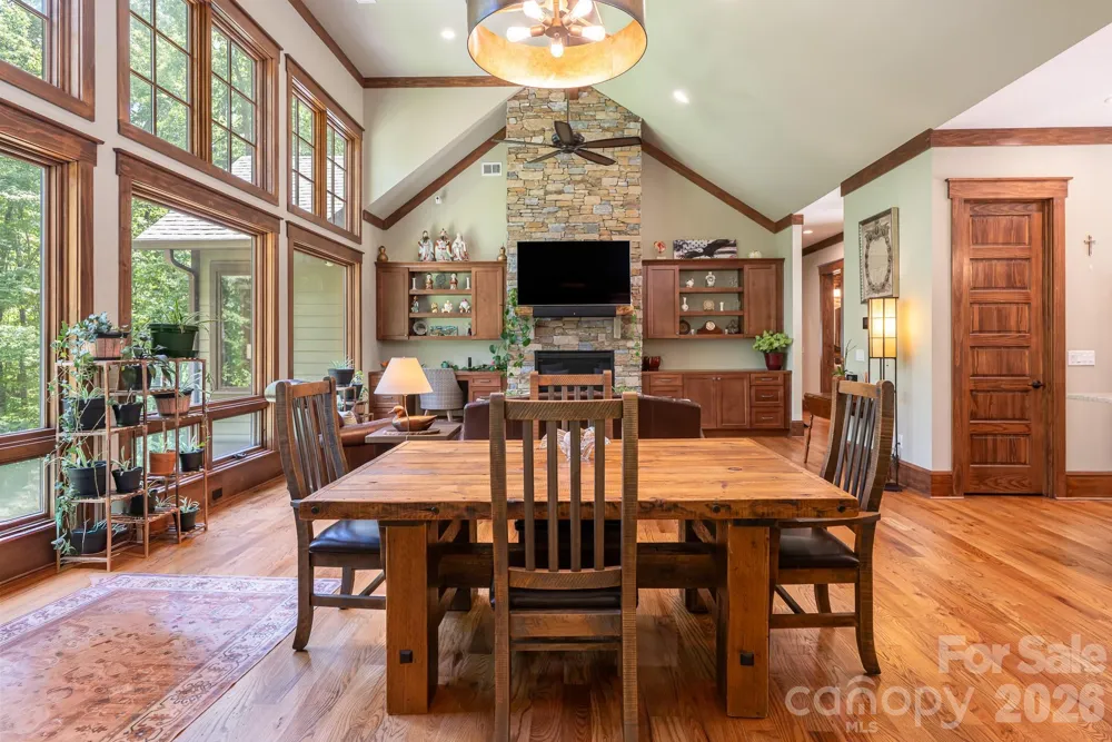 403 Thunder Mountain Road Hendersonville, NC 28792