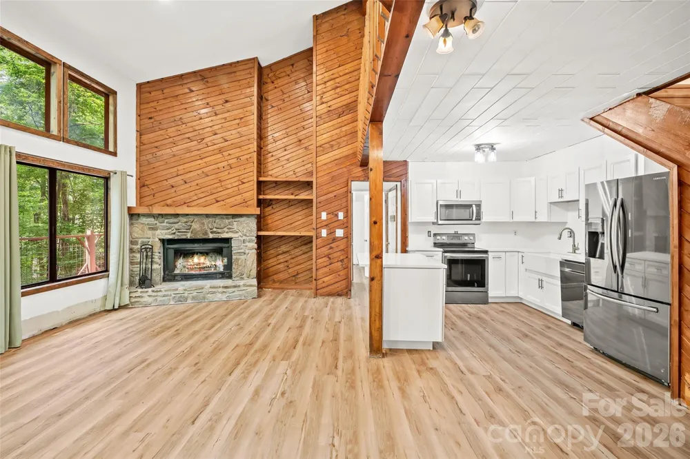 48 Gold Finch Lane Maggie Valley, NC 28751