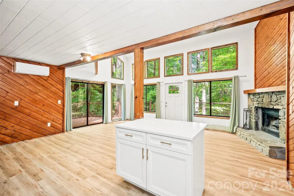 48 Gold Finch Lane Maggie Valley, NC 28751