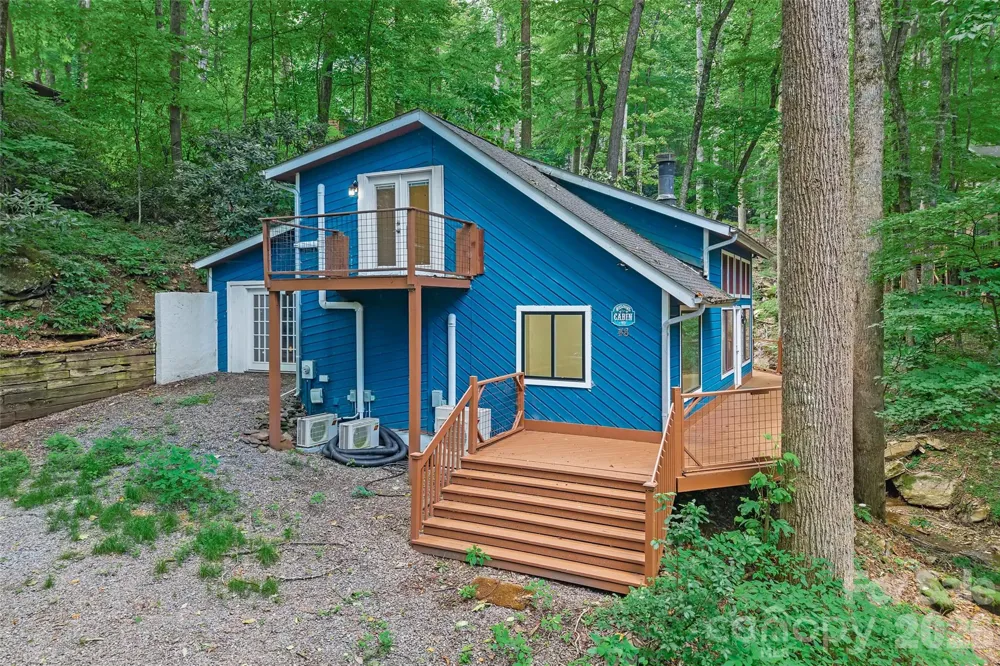 48 Gold Finch Lane Maggie Valley, NC 28751