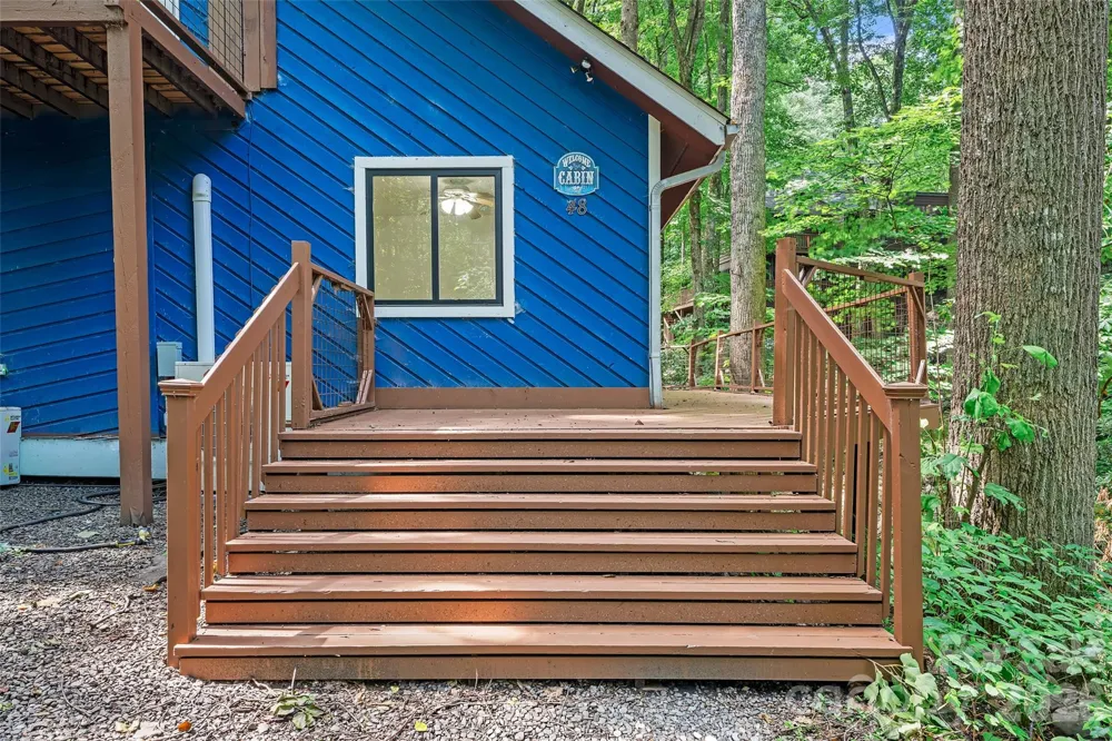 48 Gold Finch Lane Maggie Valley, NC 28751
