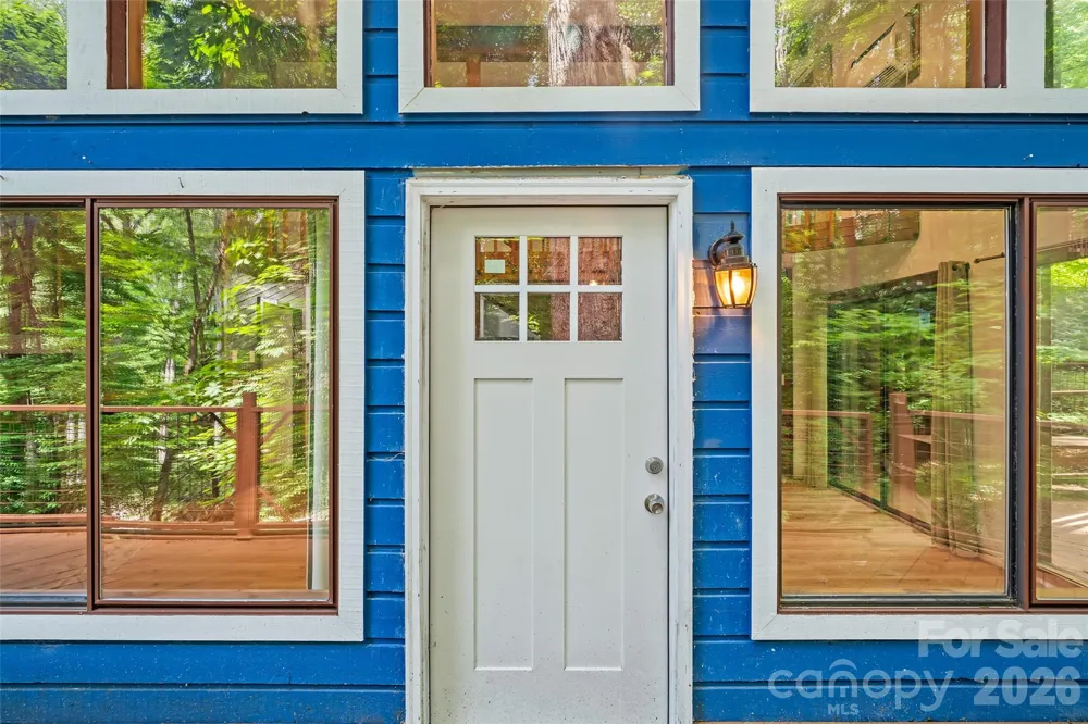 48 Gold Finch Lane Maggie Valley, NC 28751