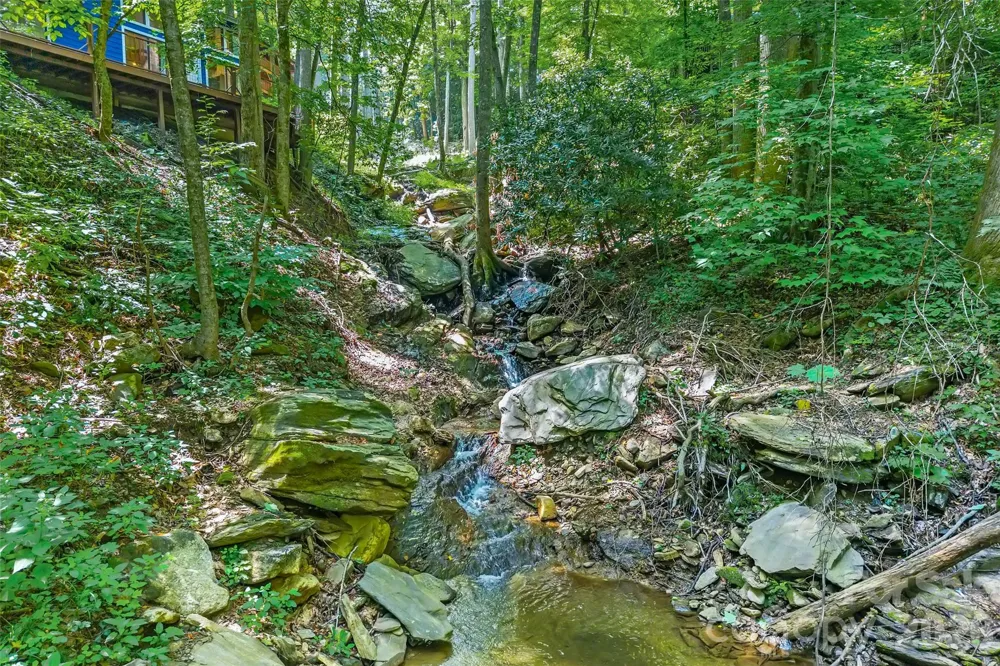 48 Gold Finch Lane Maggie Valley, NC 28751