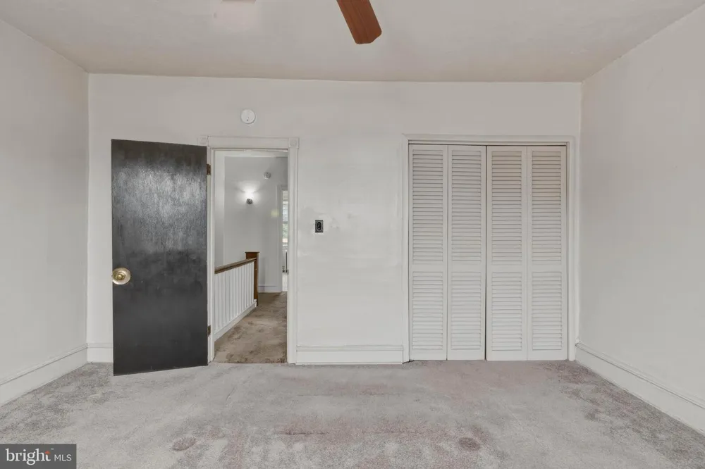 1653 W MENTOR STREET Philadelphia, PA 19141