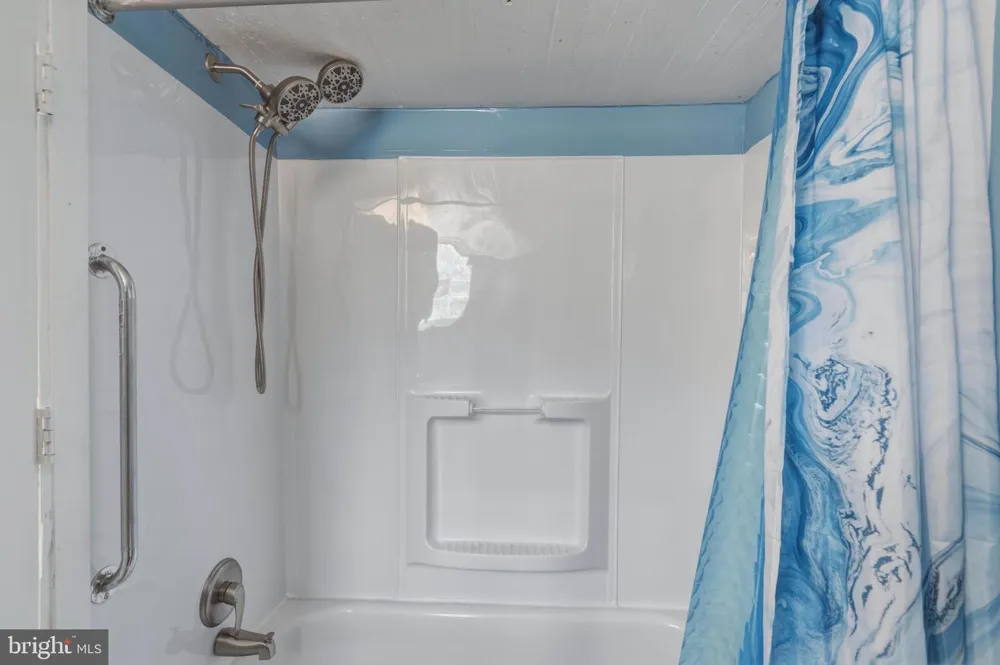 1653 W MENTOR STREET Philadelphia, PA 19141