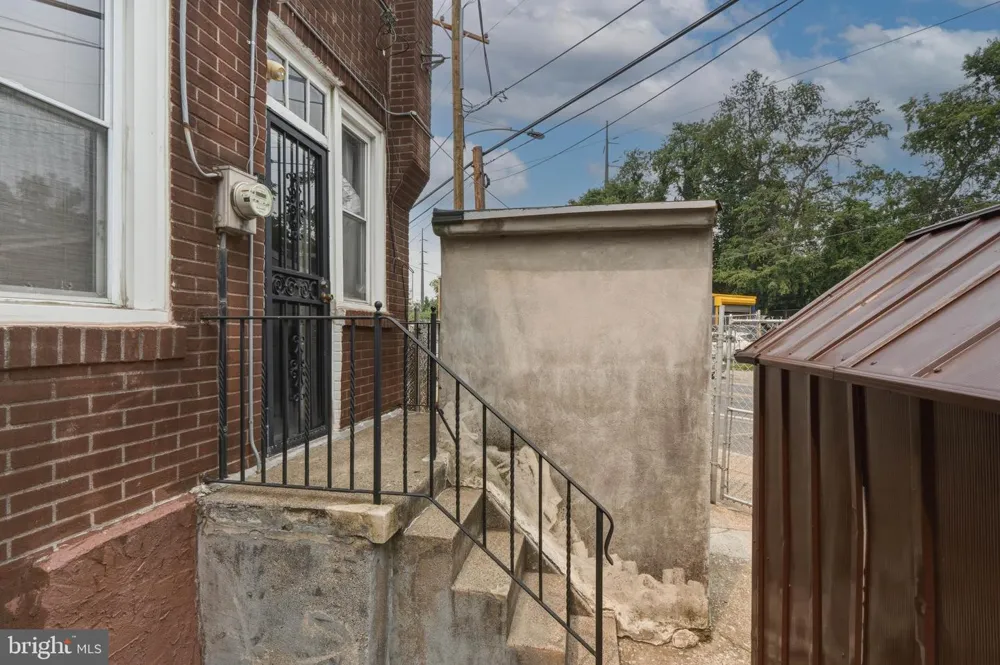 1653 W MENTOR STREET Philadelphia, PA 19141