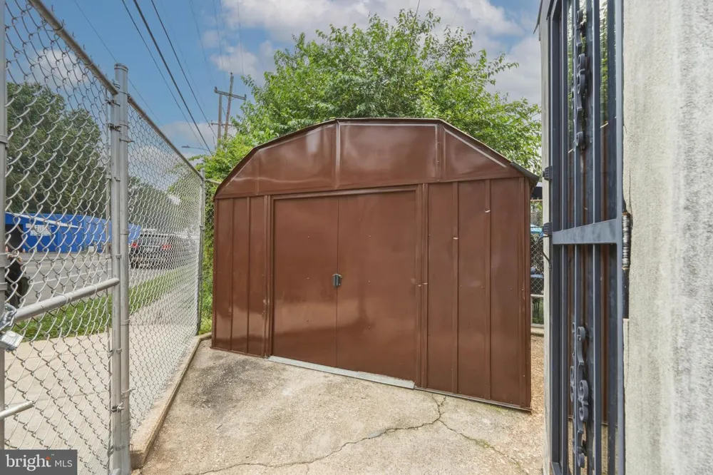 1653 W MENTOR STREET Philadelphia, PA 19141