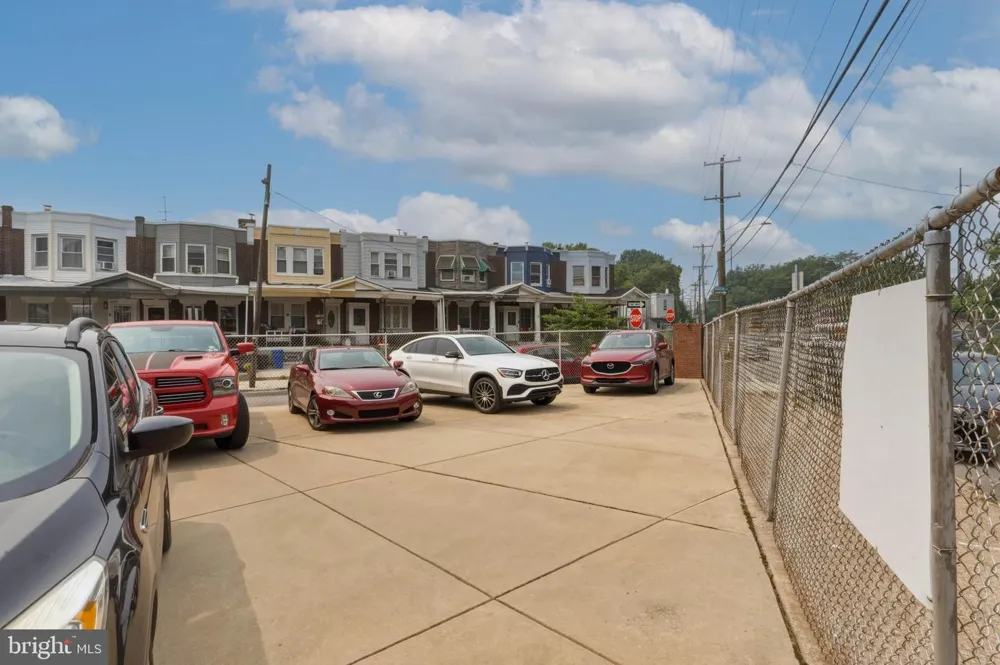 1653 W MENTOR STREET Philadelphia, PA 19141