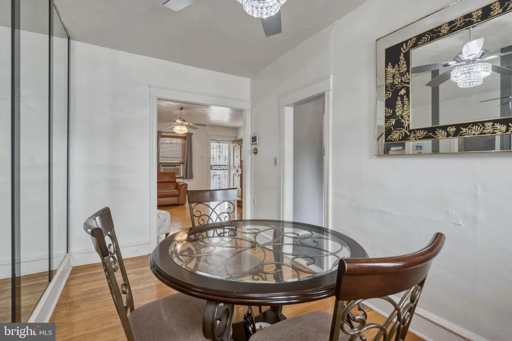 1653 W MENTOR STREET Philadelphia, PA 19141