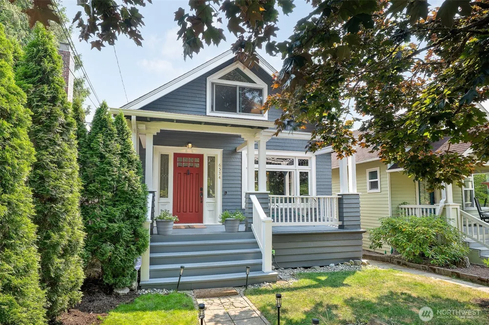 6534 19th Avenue NE Seattle, WA 98115