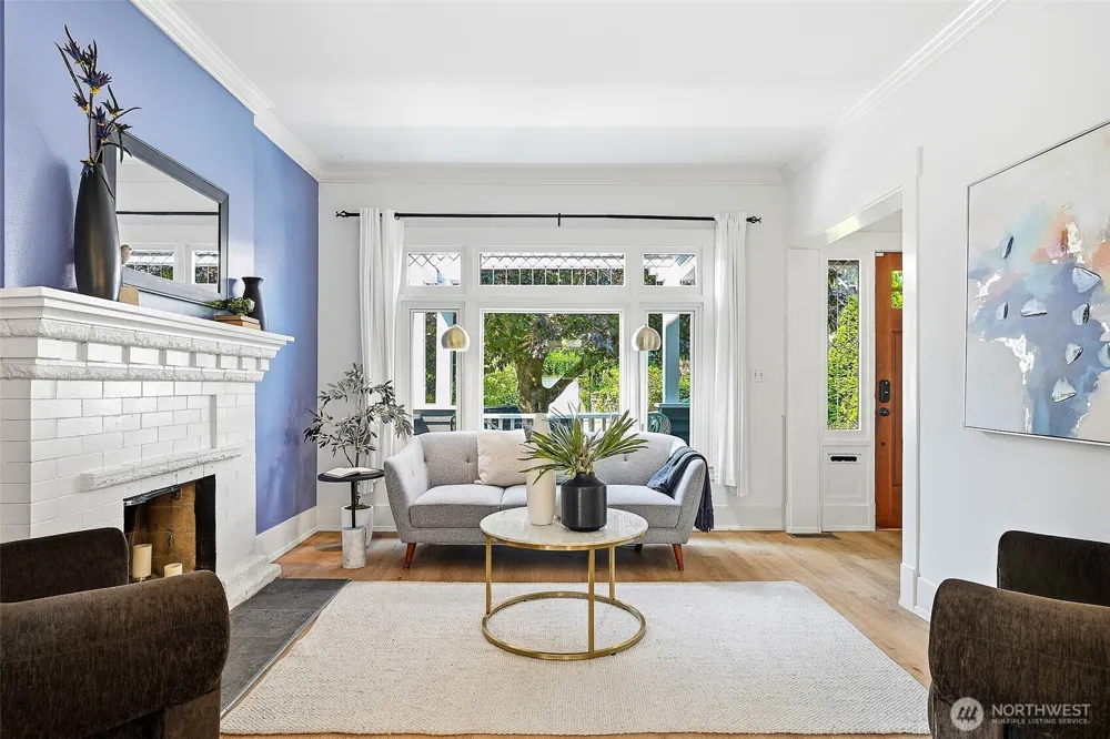 6534 19th Avenue NE Seattle, WA 98115