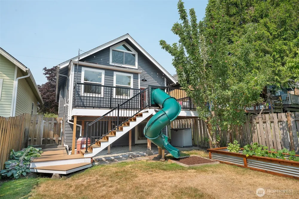 6534 19th Avenue NE Seattle, WA 98115