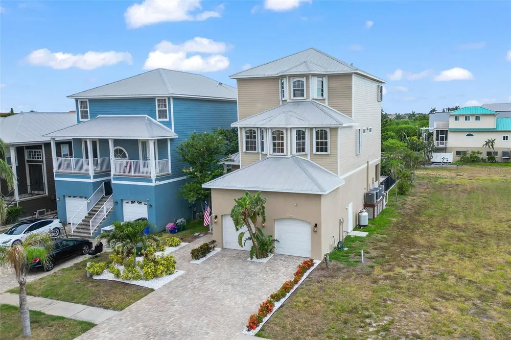 1340 APOLLO BEACH BOULEVARD S Apollo Beach, FL 33572