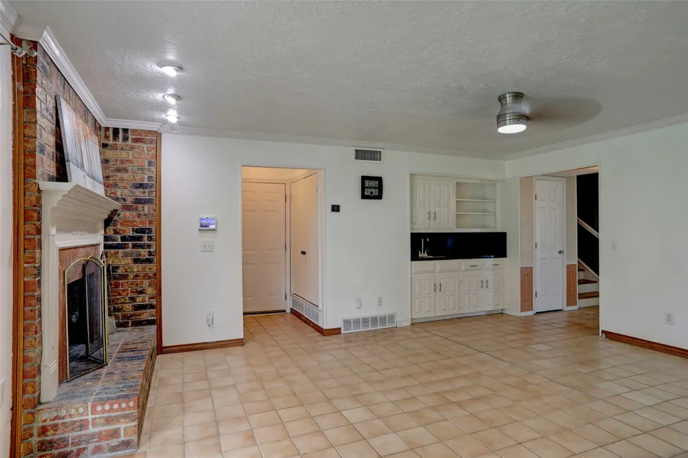 2102 Apollo Road Richardson, TX 75081