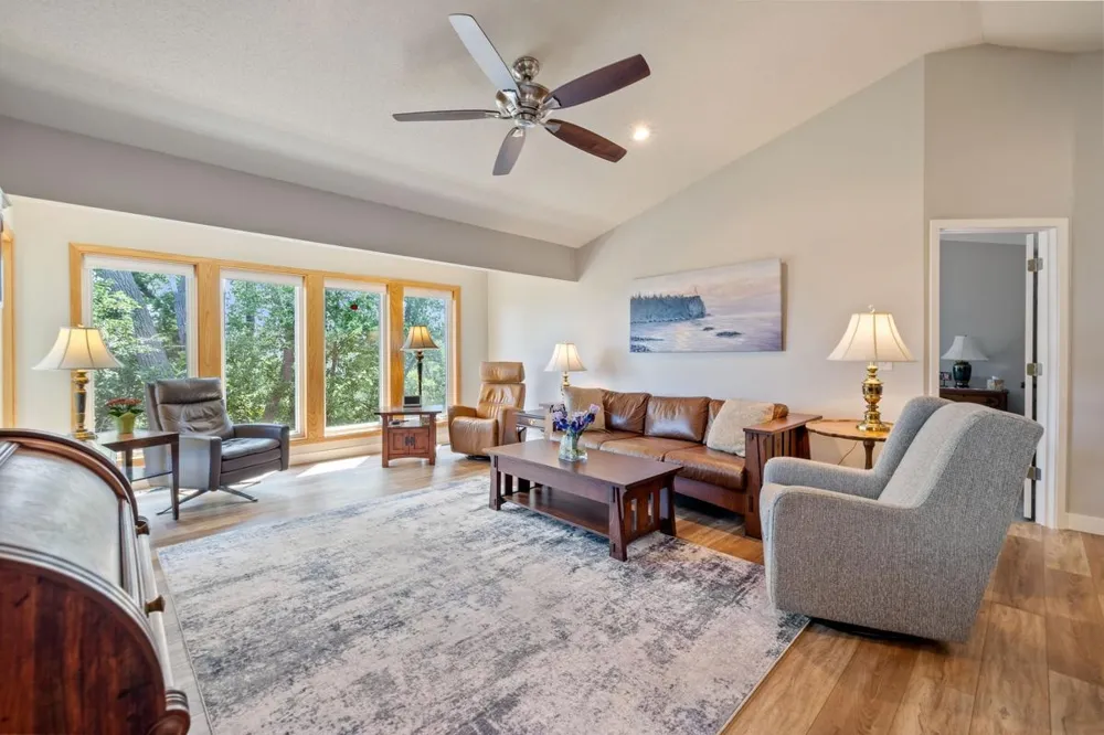 5501 Auto Club Road Bloomington, MN 55437