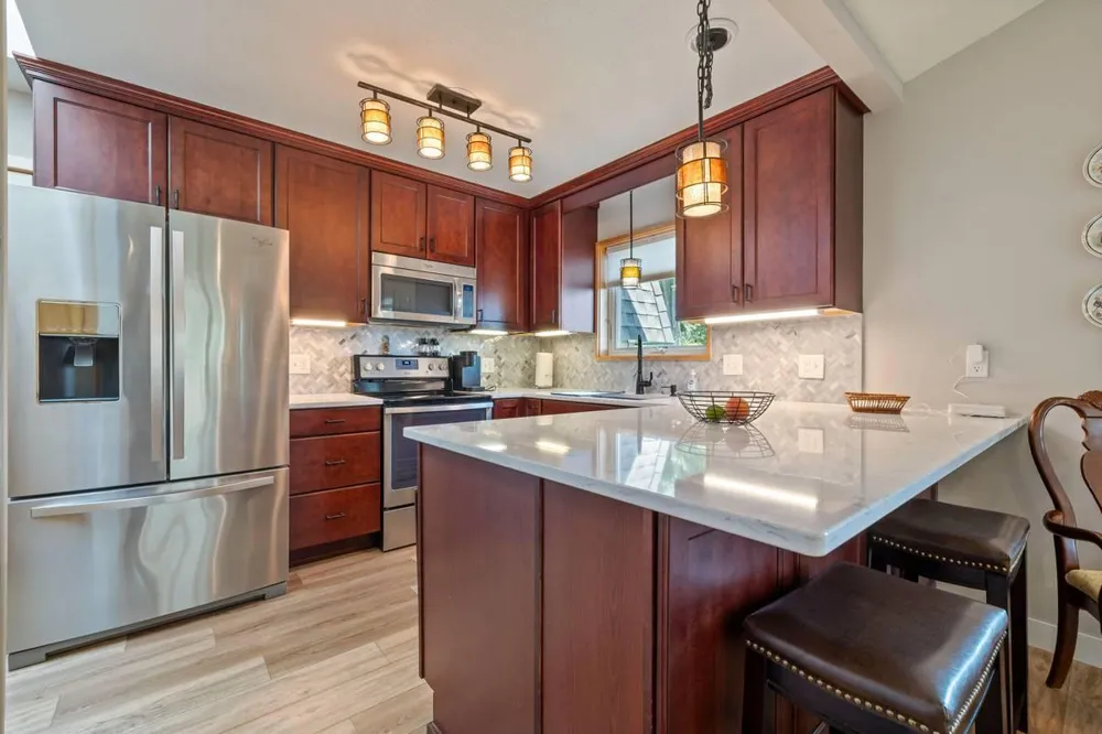 5501 Auto Club Road Bloomington, MN 55437
