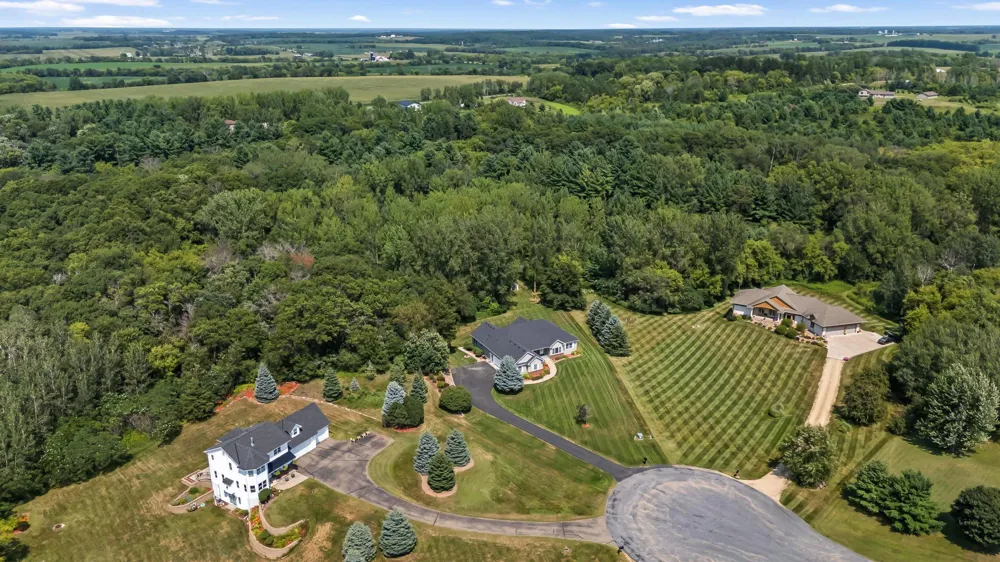 967 176th Street Hammond, WI 54015