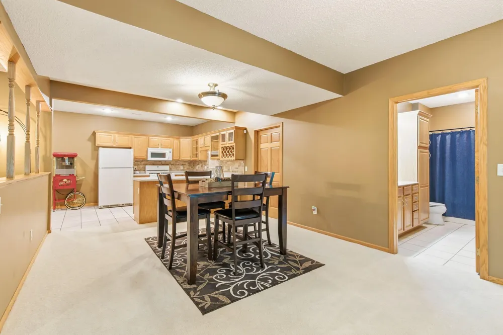 967 176th Street Hammond, WI 54015