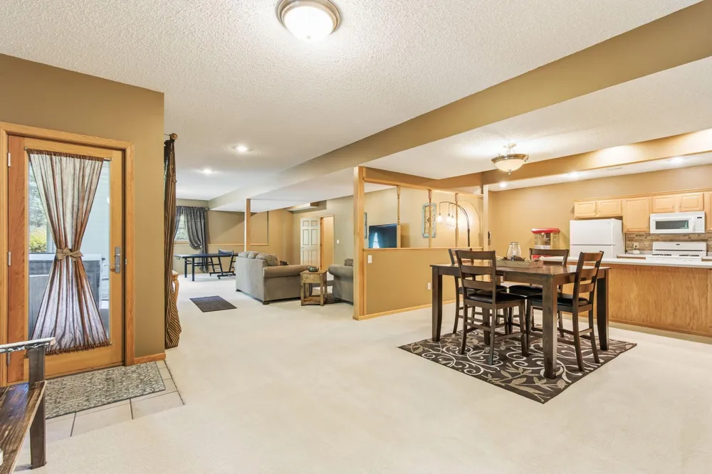 967 176th Street Hammond, WI 54015