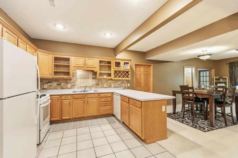 967 176th Street Hammond, WI 54015