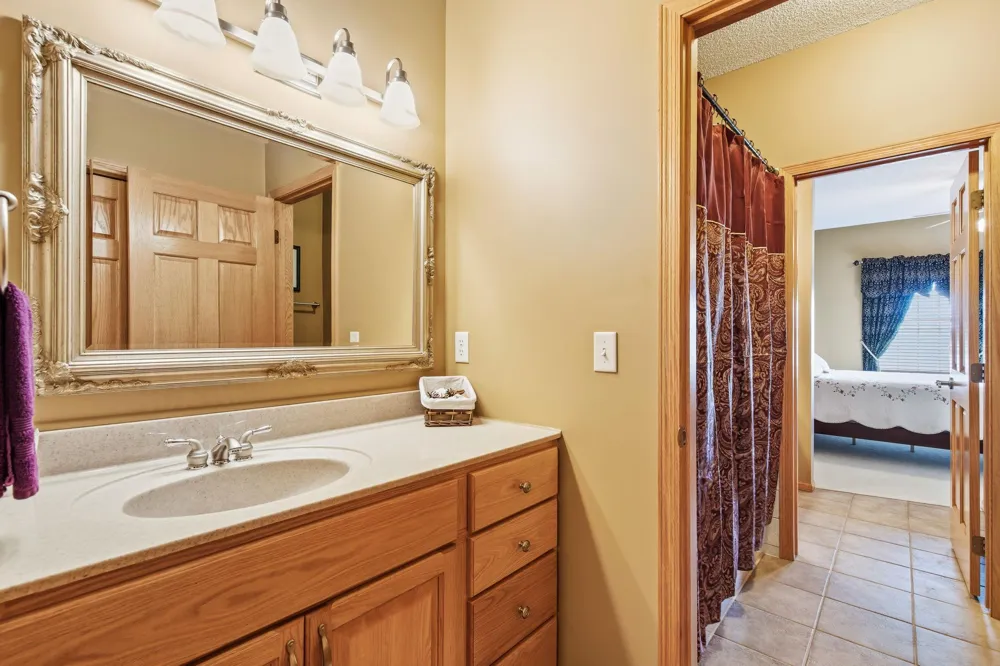 967 176th Street Hammond, WI 54015