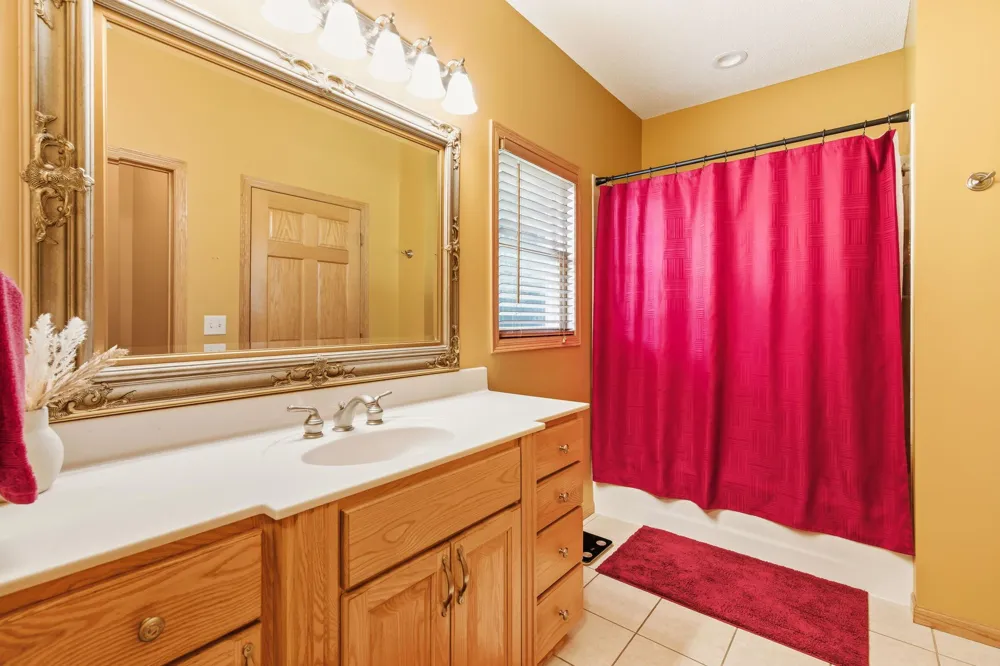 967 176th Street Hammond, WI 54015